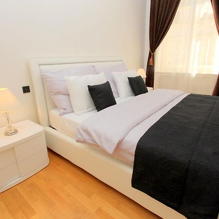 Luxury Apartments Krocinova Πράγα Εξωτερικό φωτογραφία