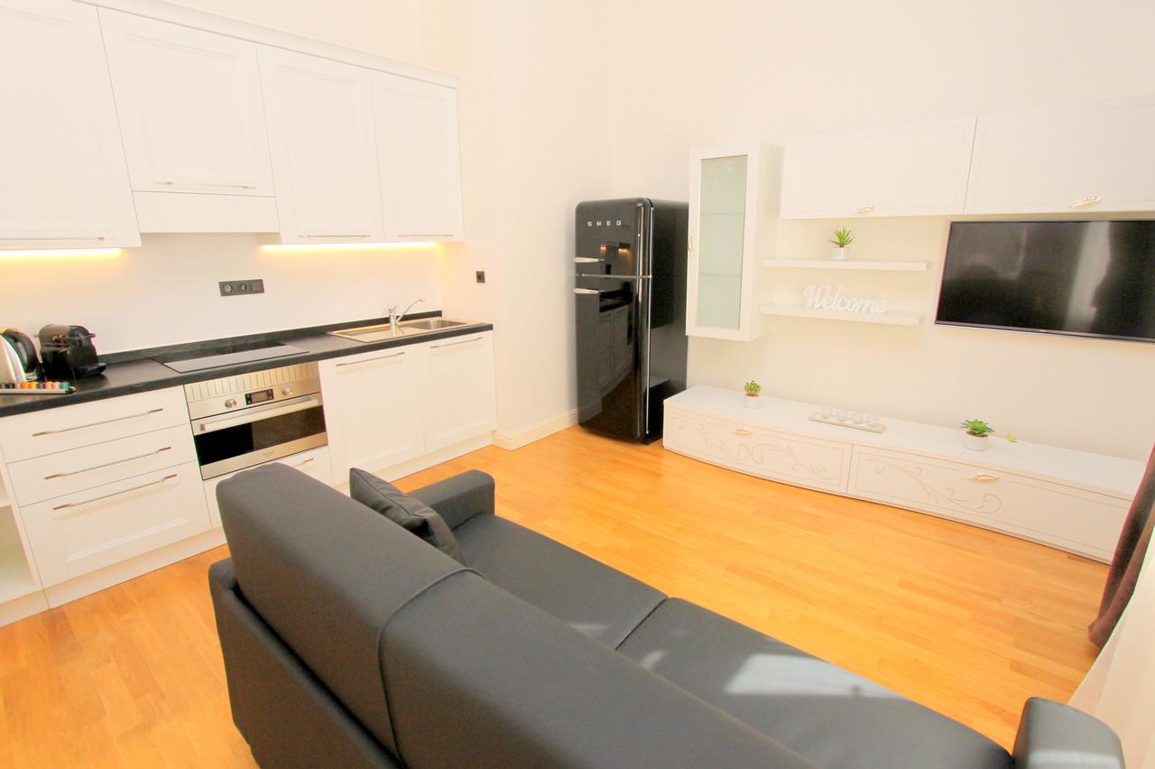 Luxury Apartments Krocinova Πράγα Εξωτερικό φωτογραφία